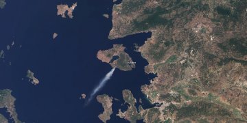 Shteti fqinj në flakë, pamje apokaliptike nga Greqia!