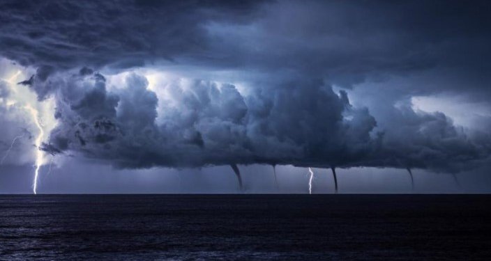 Vendi me më së shumti vetëtima në planet