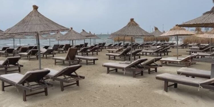 Moti i lig, boshatisen plazhet në të gjithë Shqipërinë