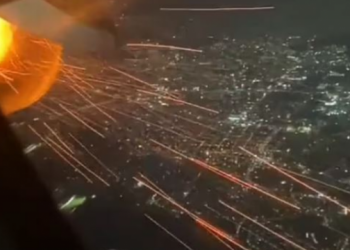 Panik në ajër, avioni merr flakë pak minuta pasi u ngrit nga aeroporti