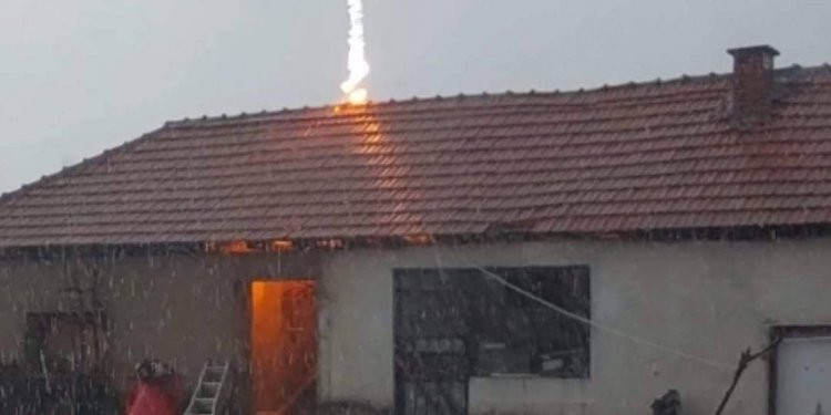 Rufeja godet shtëpinë në Kumanovë! (Pamje)