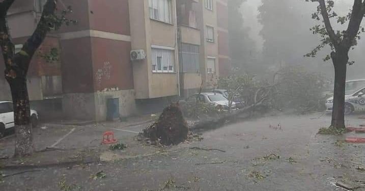 Reshjet e rrëmbyeshme në Shkup! (PAMJE)