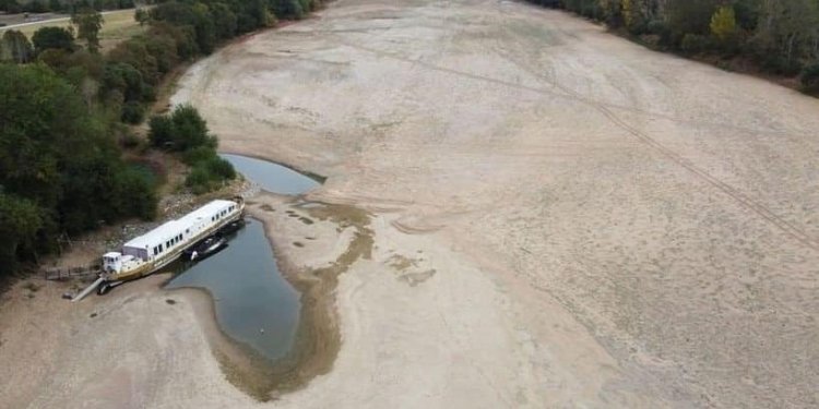 Thatësira ekstreme, shikoni gjendjen e lumit më të madh në Francë