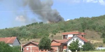 MPB e Serbisë: Zjarri në rrethinën e Preshevës nën kontroll, janë hedhur 30 tonë ujë!