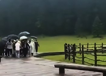 Martesa kthehet në tragjedi, rrufeja godet dhëndrin dhe e vret teksa po bënte fotot e dasmës