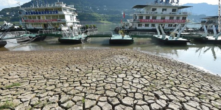 I nxehti ekstrem po than lumenjtë me rëndësi jetike në mbarë globin, shikoni transformimin