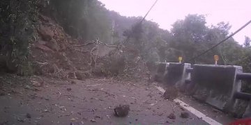 Momenti kur tërmeti i fuqishëm goditi Tajvanin!