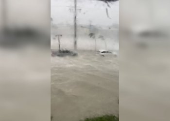 Shkon në mbi 1.3 milion numri i njerëzve që mbesin pa energji elektrike në Florida!