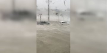 Shkon në mbi 1.3 milion numri i njerëzve që mbesin pa energji elektrike në Florida!