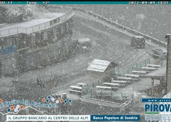 Reshje bore në viset Alpine në Itali!