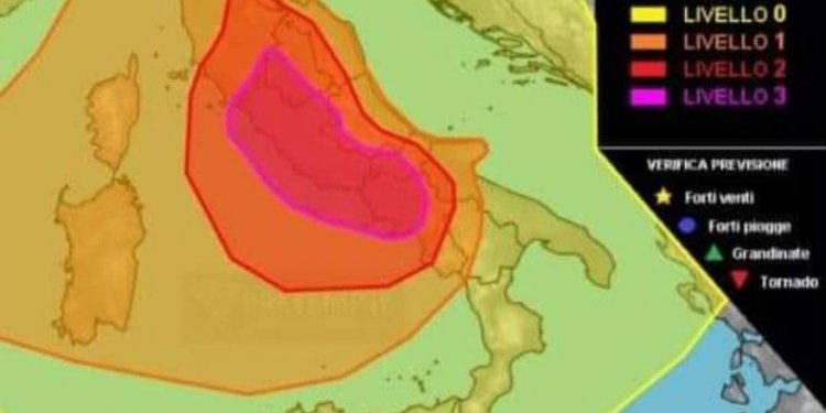 Nivel i lartë alarmi nga stuhitë e forta në Itali!
