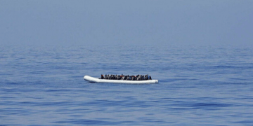 Liban, trupi i një emigranti të vogël i përqafuar ende nga nëna e tij gjendet në fund të detit!