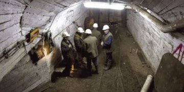 Rrufeja goditi izolatorët e rrjetit energjetik, Minatorët në Trepçë mbesin të ngujuar