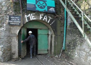 Minatorët e ngujuar nisin të dalin nga miniera, sanohet problemi!