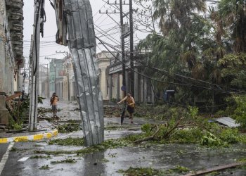 Shkatërrime masive, uragani “Ian” lë pa rrymë një shtet të tërë