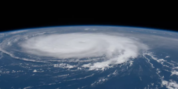 Çfarë janë uraganët, sezoni i tyre sa zgjat!?