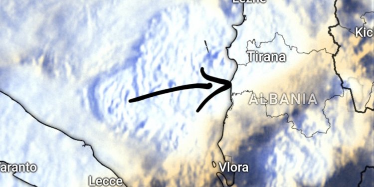 Formacion impresiv i zhvillimeve në detin e hapur nga Italia në Shqipëri