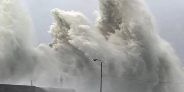 Tajfuni dërmon Japoninë, mbi 9 milionë evakuime!