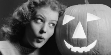 Origjina e 31 tetorit të frikshëm: Çfarë fshihet pas simboleve të Halloween-it!