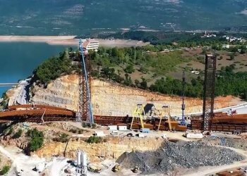 Po ndërtohet: Kjo është ura e re, nëpër të cilën do kalojnë kosovarët që vizitojnë Shqipërinë