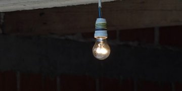 Pasnesër (21.10.2022) ndërprerje e energjisë elektrike në shumë rajone!