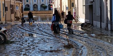 Skena apokaliptike nga ishulli italian, dhjetëra të zhdukur nga përmbytjet!