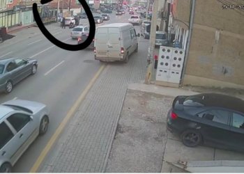 Vetura shkel këmbësorin në zebra në Vranjevc të Prishtinës! (Video)