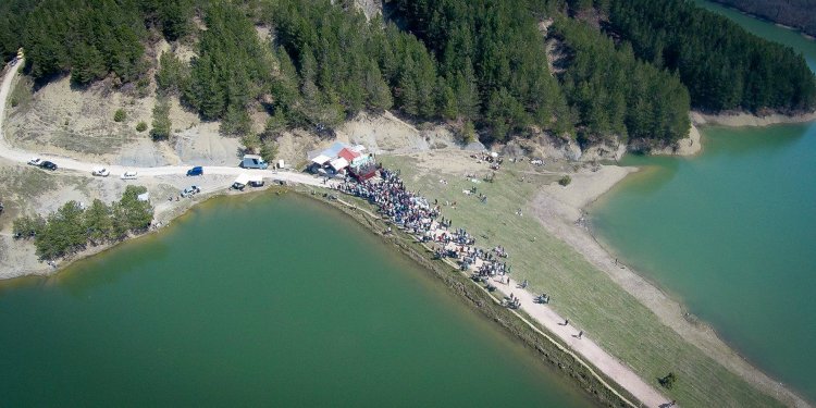 Fshati me pistën më të madhe të parashutizmit në Shqipëri