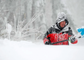 Stuhia e madhe e borës shkakton viktimat e para në Amerikë, anulohen fluturimet dhe mbyllen shkollat