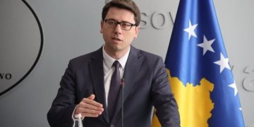 Murati: Bizneset t’ua rrisin pagat punëtorëve, s’ka shtesa!