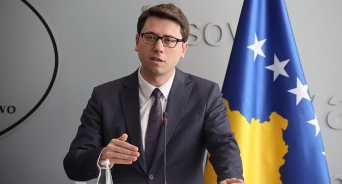 Murati: Bizneset t’ua rrisin pagat punëtorëve, s’ka shtesa!