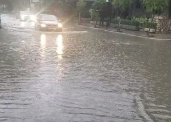​Reshjet, Durrësi zgjohet nën ujë