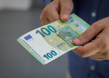 100 euro për studentët, Qeveria vjen me një njoftim