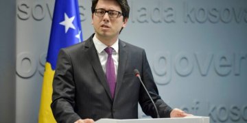 Murati: Bizneset i kanë rritur fitimet, t’ua rrisin pagat punëtorëve