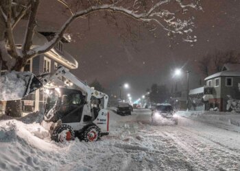 Stuhia polare e kthen një pjesë të SHBA-së “në zonë lufte”