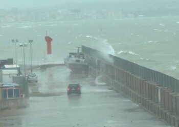 “Paralizohet” Shqipëria nga moti i ashpër, rrebeshe dhe përmbytje nga jugu në veri të vendit