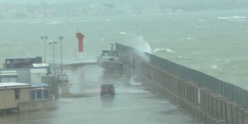 “Paralizohet” Shqipëria nga moti i ashpër, rrebeshe dhe përmbytje nga jugu në veri të vendit