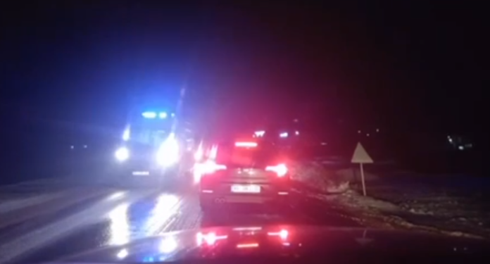 Dy të lënduar në një aksident në këtë fshat të Podujevës: Ky është apeli i Policisë!