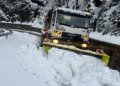 Shqipëria mbërthehet nga moti i ashpër, bllokohen disa akse