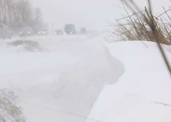 Bora e madhe mbyll kufirin Kosovë-Mali i Zi