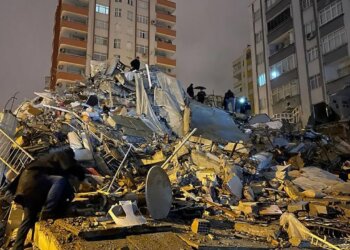 Tërmeti në Turqi, gjenden nën rrënoja trupat e tre shqiptarëve