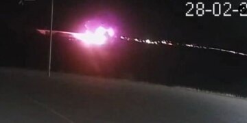 “Kokë më kokë”, dalin pamjet e përplasjes fatale të dy trenave që shkaktuan tragjedinë në Greqi