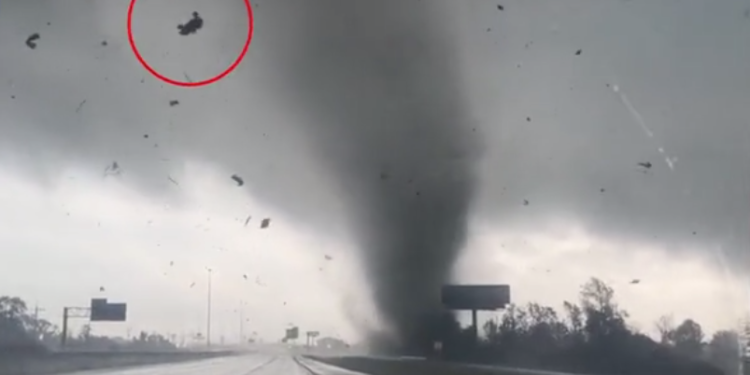 Tornado e fuqishme në Amerikë, 24 viktima