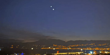 Pamje spektakolare, fenomeni i rrallë në qiell ndodhi mbrëmë