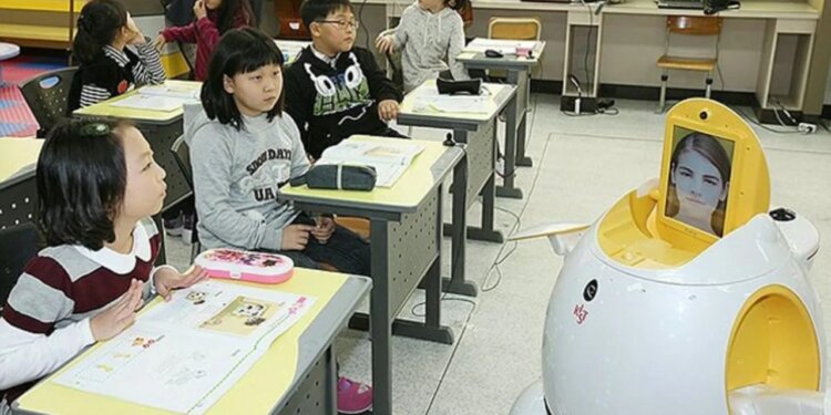 Inteligjenca Artificiale po pushton rrjetin, studimi: 20 profesione do të zhduken së shpejti!