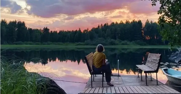 Pse finlandezët janë njerëzit më të lumtur në botë