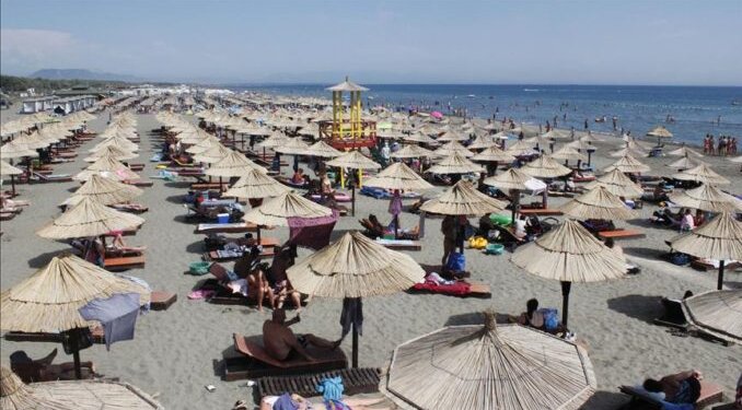 Sa do kushtojë një pushim në bregdetin malazez për familje 4 anëtarëshe