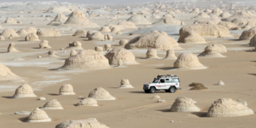 Arkeologët zbulojnë tre kampe spektakolare në shkretëtirën arabe që mund të ndryshojnë historinë
