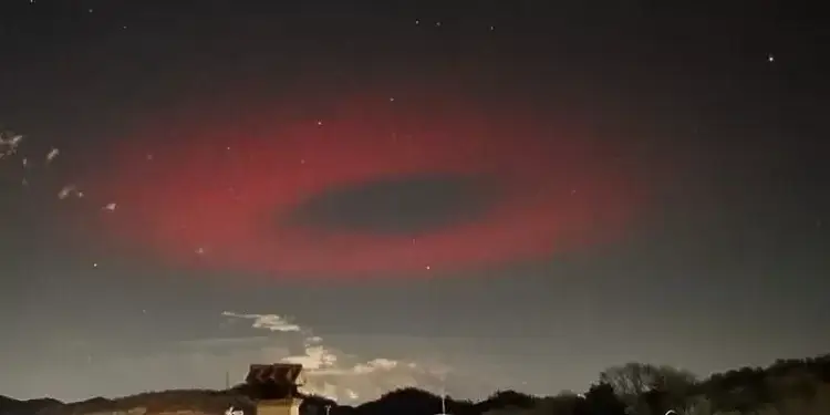 Qielli u bë i kuq, si shpjegohet dhe për çfarë bëhet fjalë