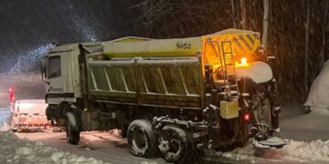 Mot i ashpër në Kosovë, borë e madhe në fshatrat e Suharekës
